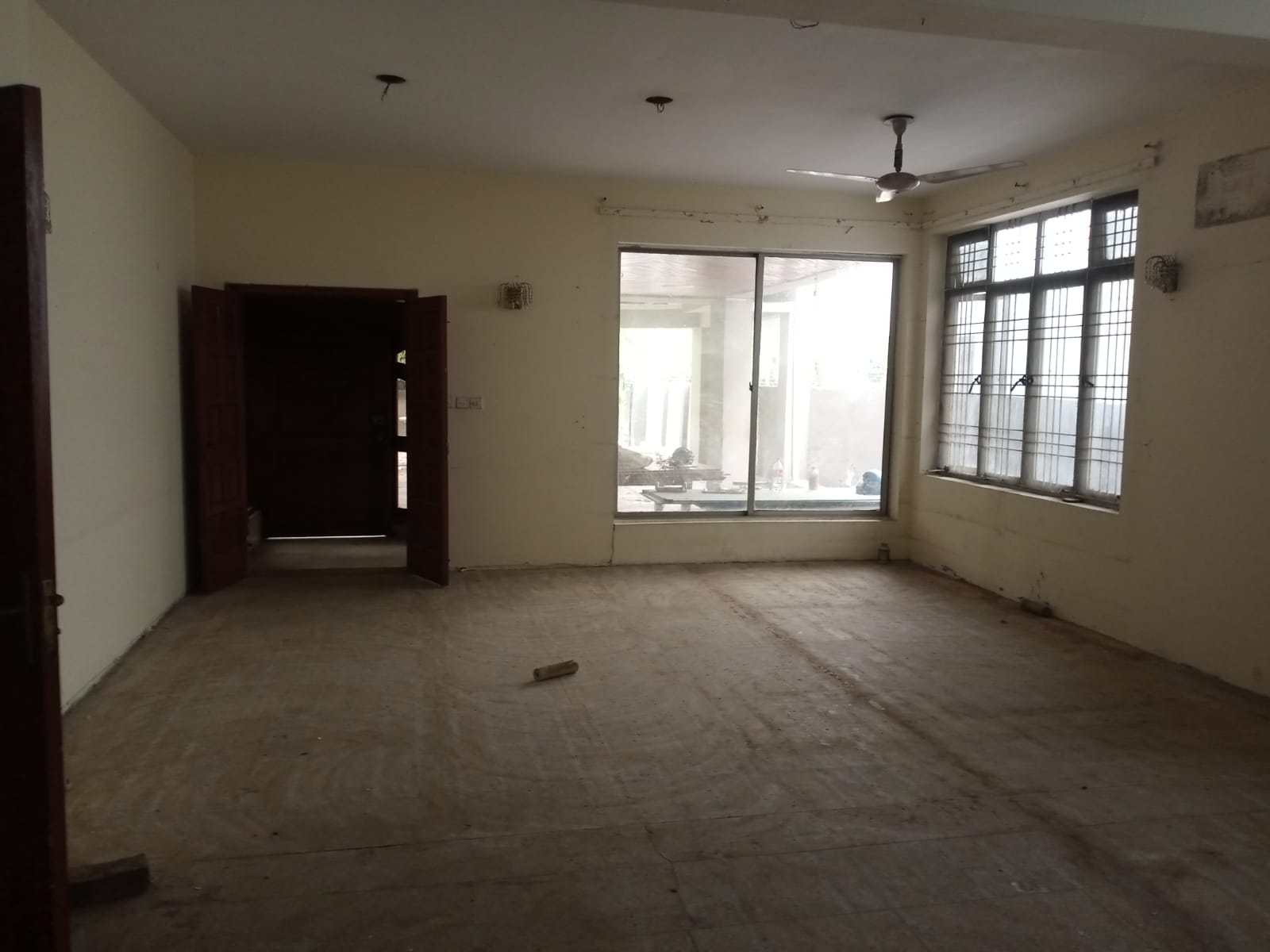 2 Kanal Beautifully Designed Modern House For SALE In DHA Phase 1